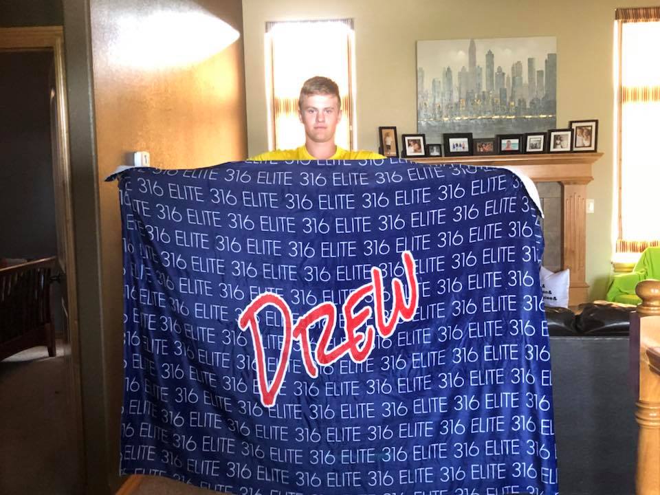 TEAM - NAME & NUMBER PERSONALIZED THROW BLANKET