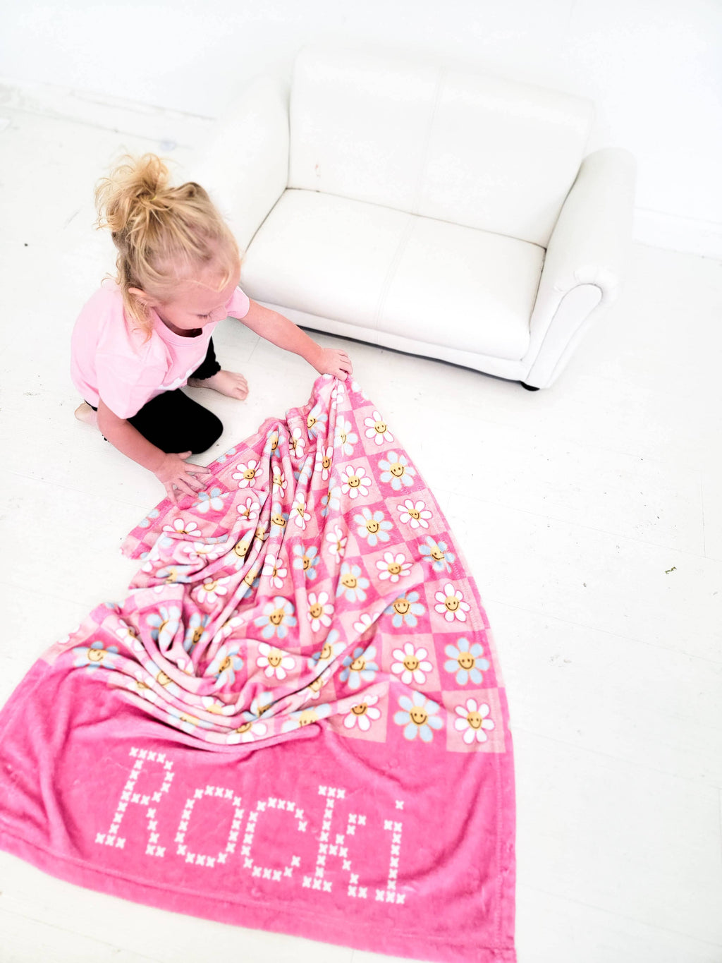 FLORAL SMILEY FACE PERSONALIZED NAME BLANKET