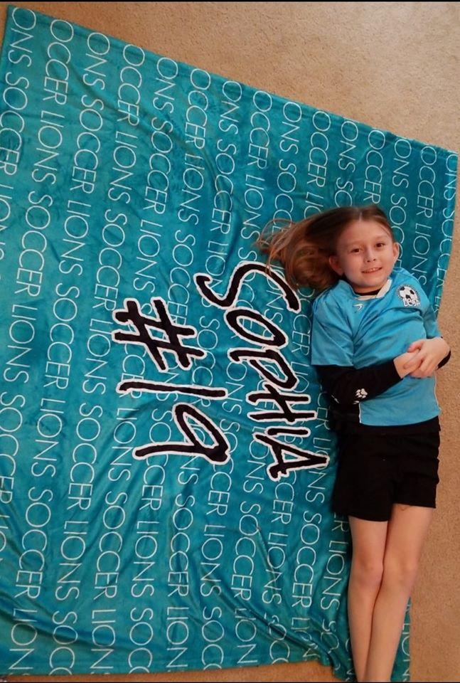 TEAM - NAME & NUMBER PERSONALIZED THROW BLANKET